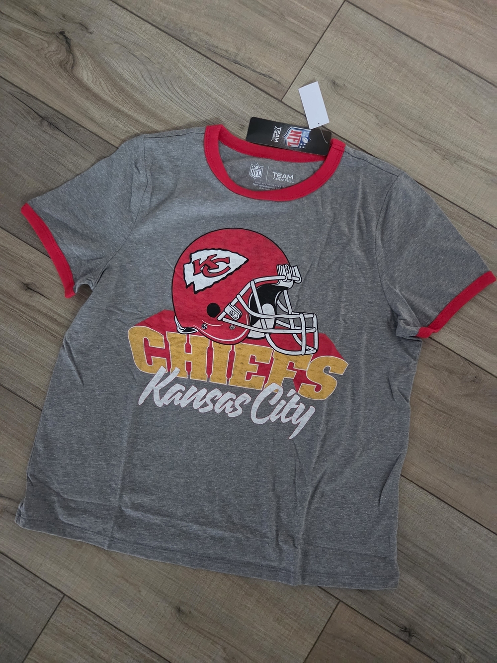 Kansas City Chiefs Gray & Red Tee, Medium